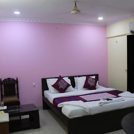 Hotel Star Suite Mumbai Exterior photo