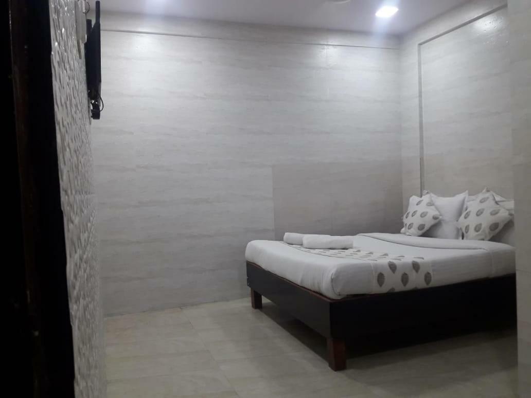 Hotel Star Suite Mumbai Exterior photo